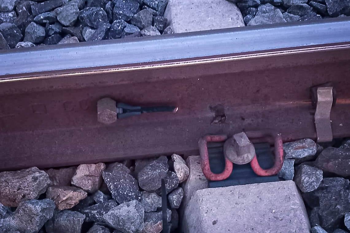 Miles de viajeros afectados por el sabotaje en las estaciones de Atocha (Madrid) y Santa Justa (Sevilla)