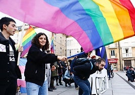 Talleres, cine y pódcast para frenar la LGTBIfobia este mayo en Vitoria