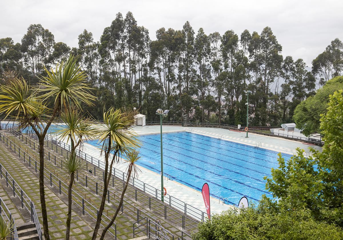 Los polideportivos de Bilbao abren espacios para tomar del sol