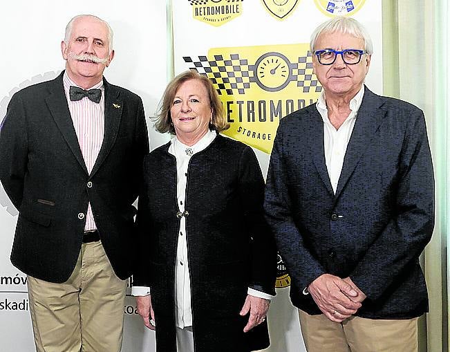 Kepa Elejoste, Lourdes Zabala y Vicente Reyes.