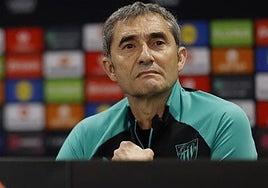 En directo: Yeray y Valverde, en la rueda de prensa previa al Manchester United-Athletic de la Europa League