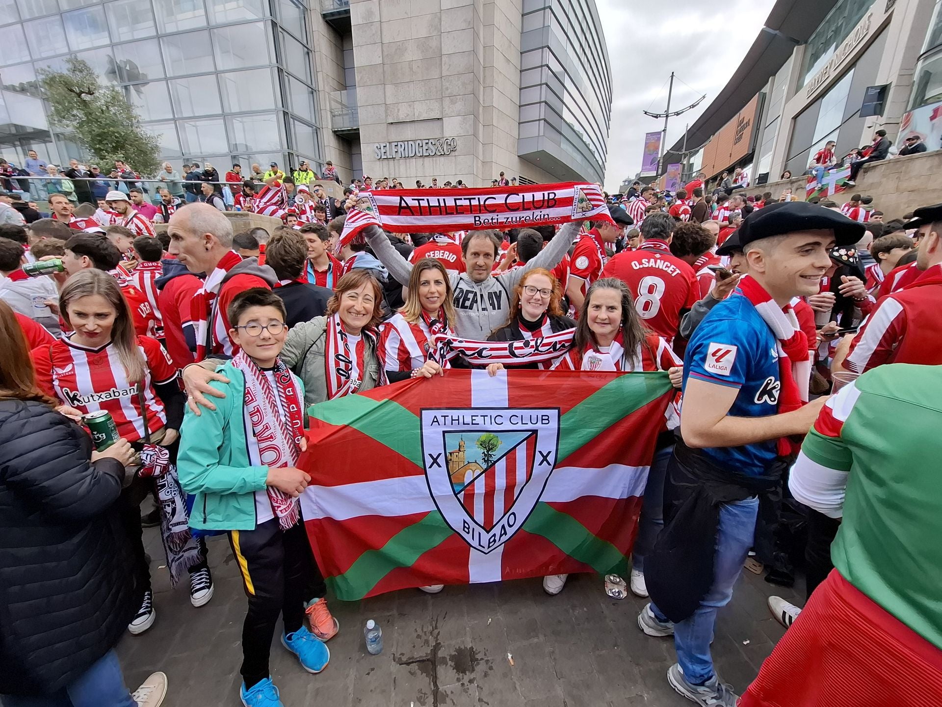 Todas las imágenes de la previa del Manchester United-Athletic