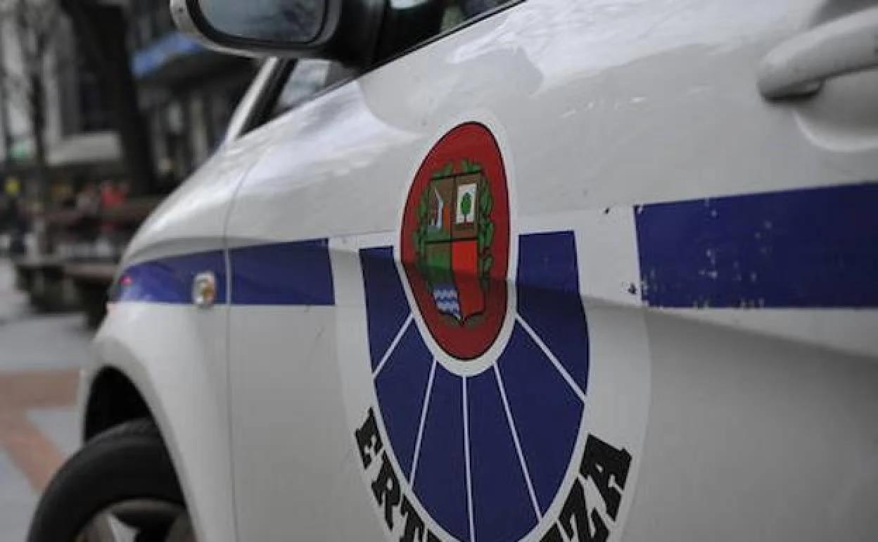 Detenidos dos hombres y un menor por robar barras de cobre valoradas en 4.500 euros en Gernika