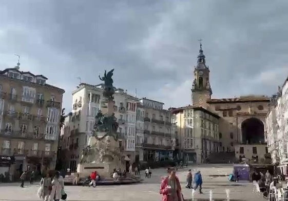 Las campanas de las iglesias de Álava repican por el nuevo Papa