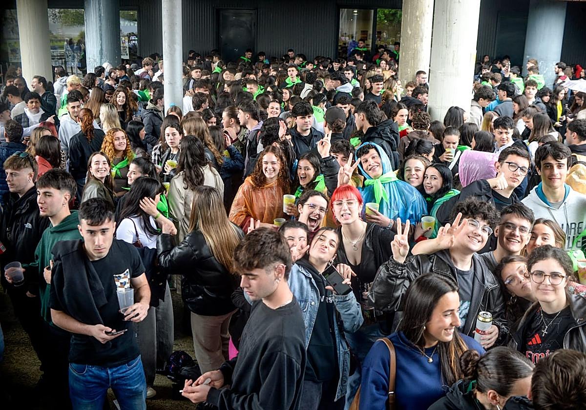 La fiesta universitaria regresa a Leioa