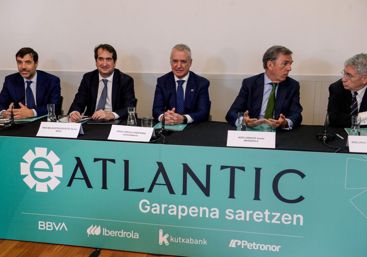 Urkullu lanza su fundación europeísta y se propone «colaborar» con Pradales