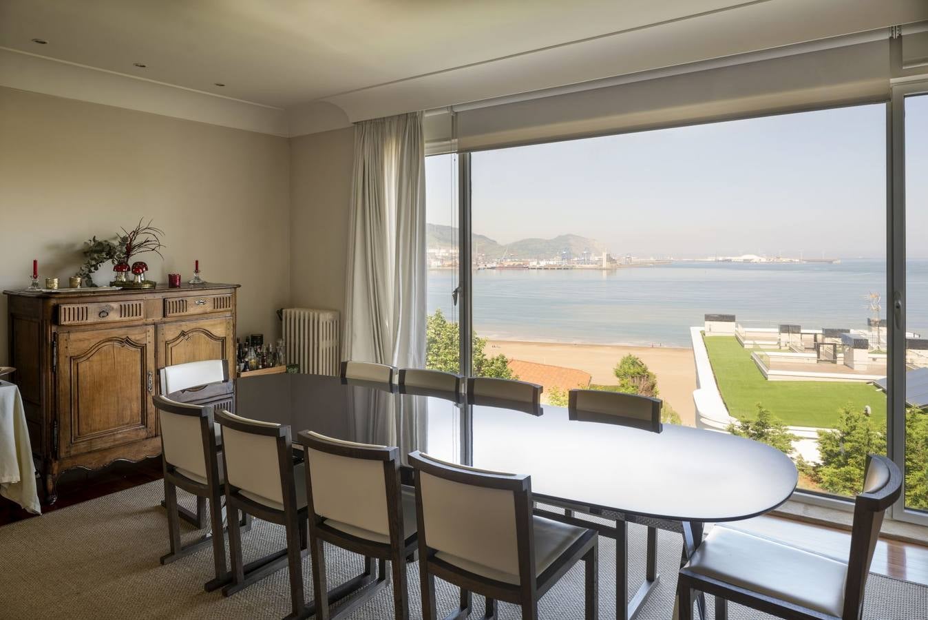 Espectacular dúplex sobre la playa de Ereaga