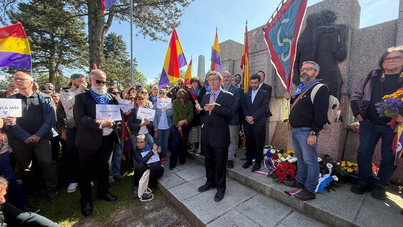 La visita de los Reyes a Mauthausen, en imágenes
