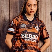 Ya a la venta la camiseta oficial de la final de la Europa League en Bilbao