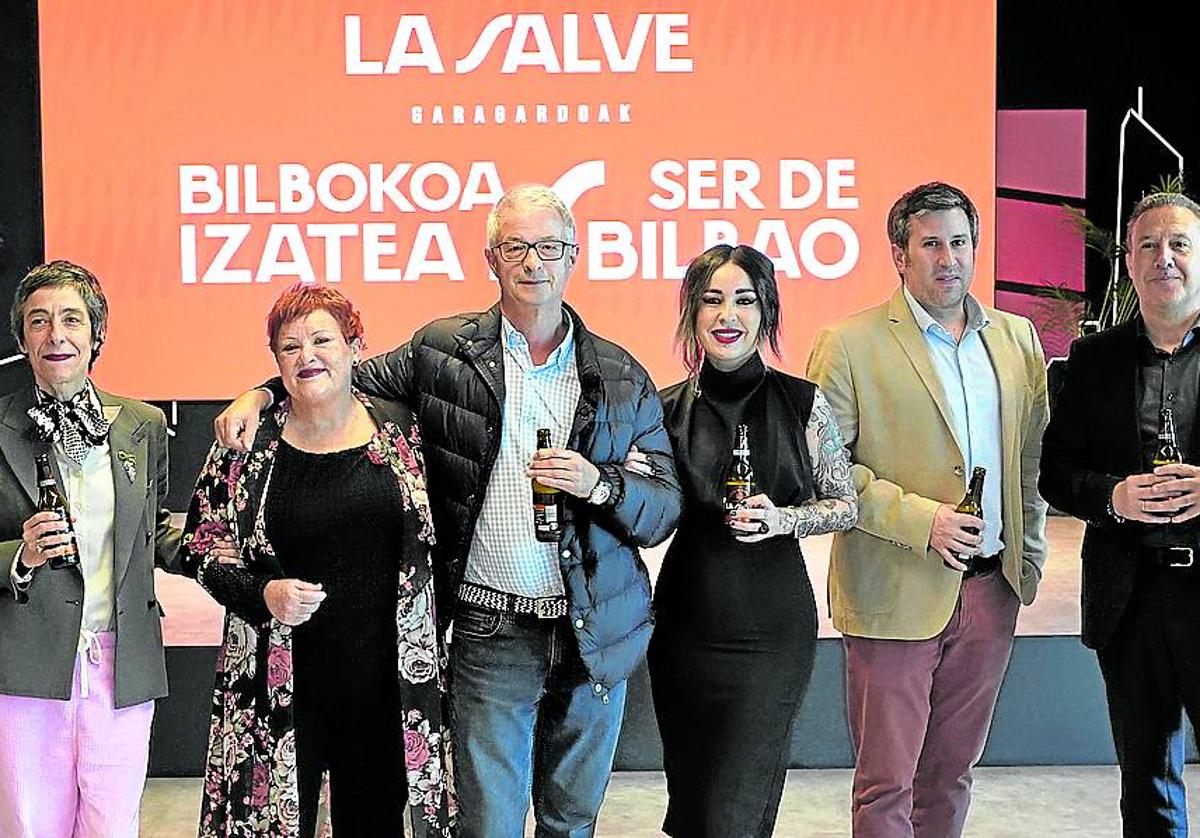 Eduardo Saiz Lekue, Miriam Ocariz, Karmele Larrinaga, Txema Soria, Bego Elexpe, Eriz Sainz, Eduardo Velasco y Jon Ruiz.