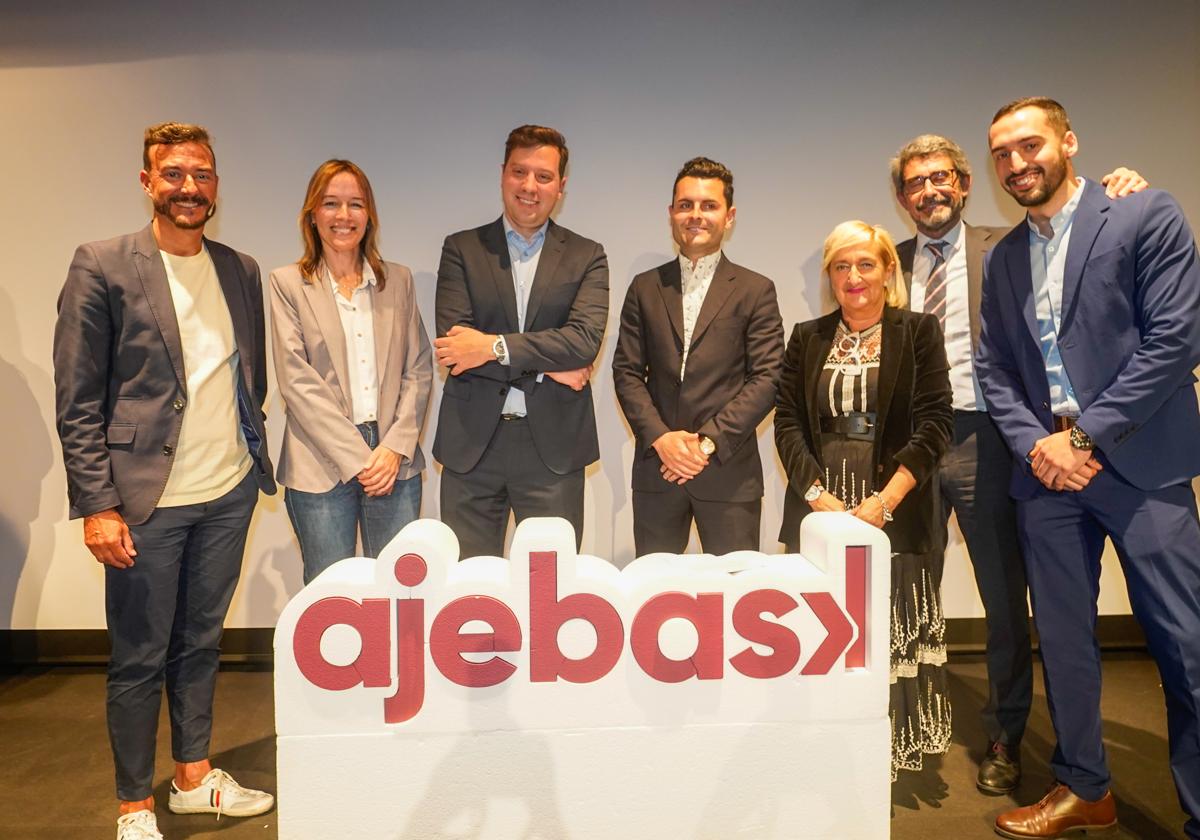 Jóvenes con grandes ideas
