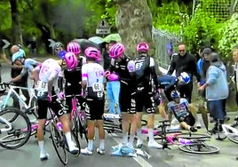 Momento de la caída a 70 kilómetros de meta