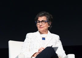 Arancha González Laya defiende las fusiones entre los bancos