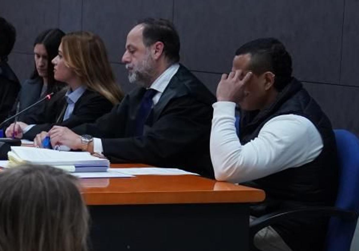 Nelson David Moreno Bolaños, en la primera sesión del juicio con jurado por homicidio que se sigue en la Audiencia vizcaína.