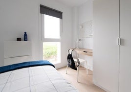 Una de las habitaciones de la residencia.