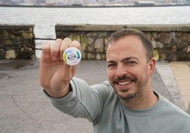 El coordinador de Euskaraldia, Jon Kobeaga, retratado el jueves en el Puerto Viejo.