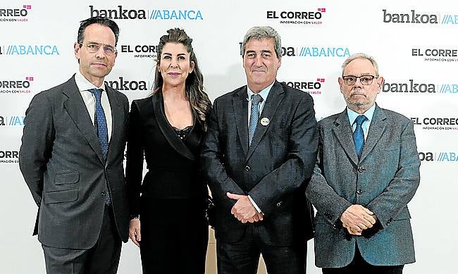 Gerva Vallejo, Janire Bijueska, Xabier Basáñez y Pedro Barreiro.
