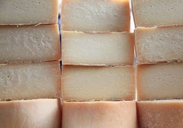 Alerta alimentaria «grave» por listeria en una marca de queso procedente de España
