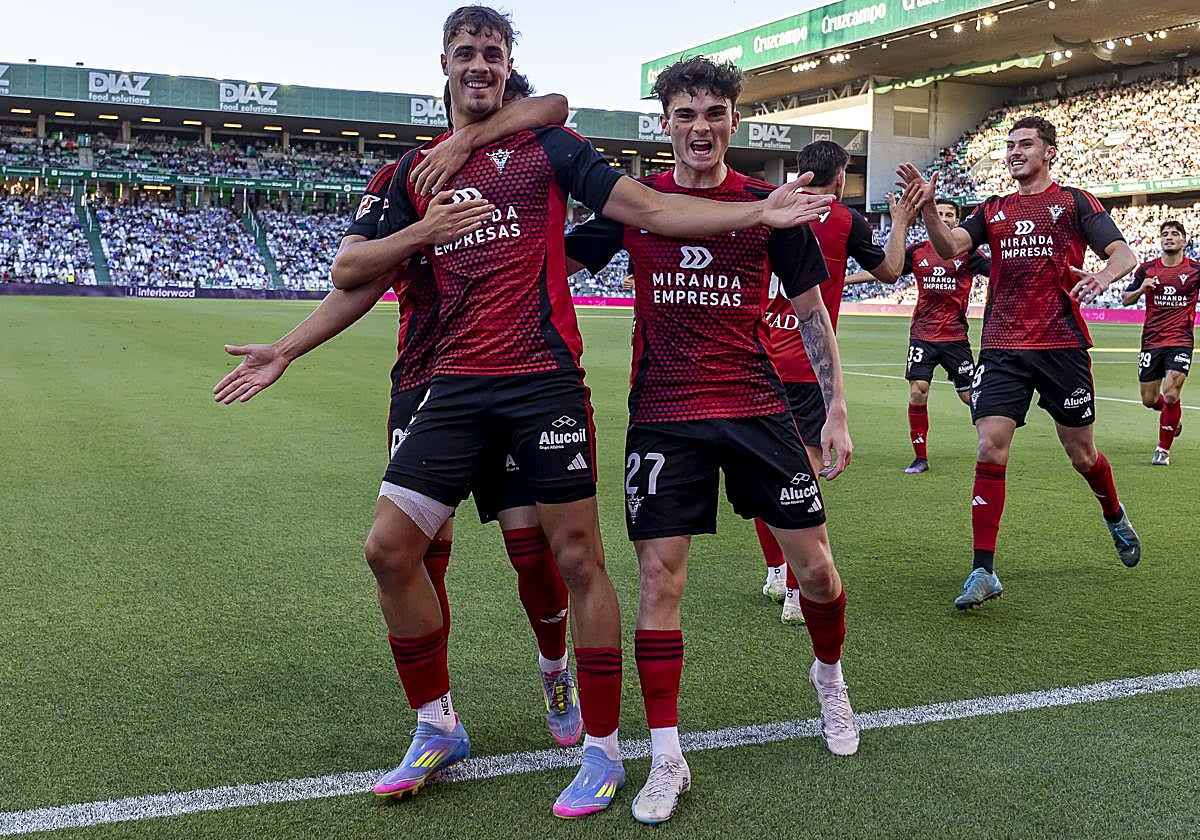 El golazo de Hugo Rincón, cedido por el Athletic, para meter al ...