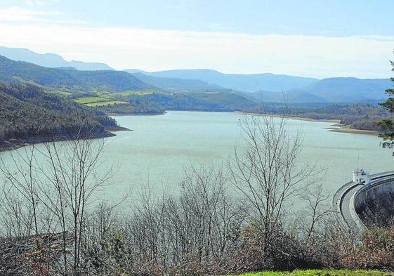 El agua del pantano de Ordunte se trata en la estación de Sollano, en Zalla, desde donde se envía a Bilbao.