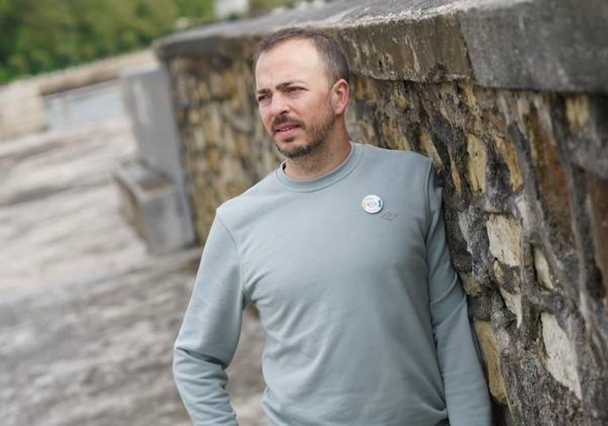 El coordinador de Euskaraldia, Jon Kobeaga, retratado el jueves en el Puerto Viejo.
