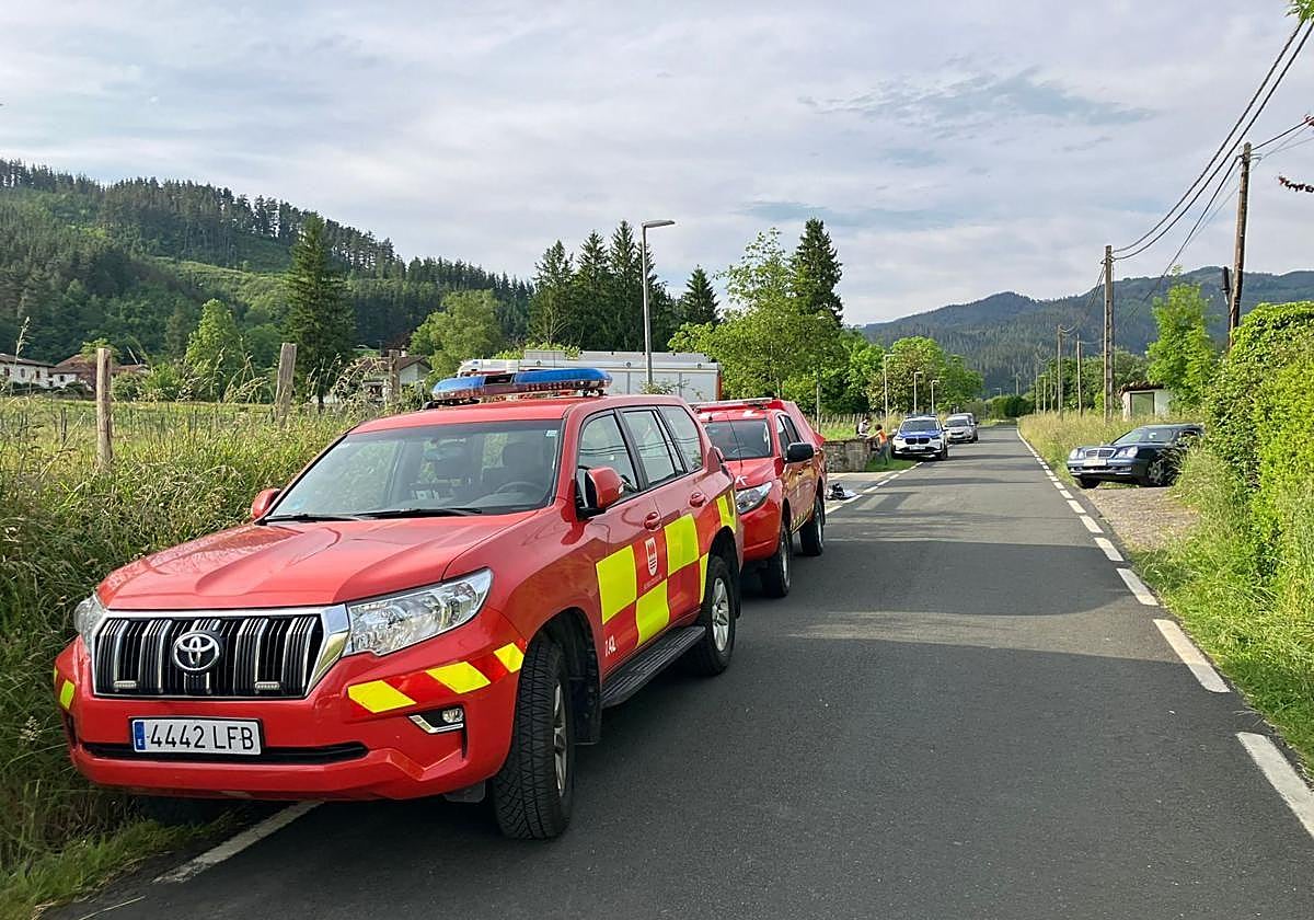 Los servicios de emergencias desplazados al lugar de los hechos.