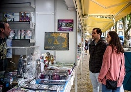 Gune publiko eta pribatuetan irakurtzen