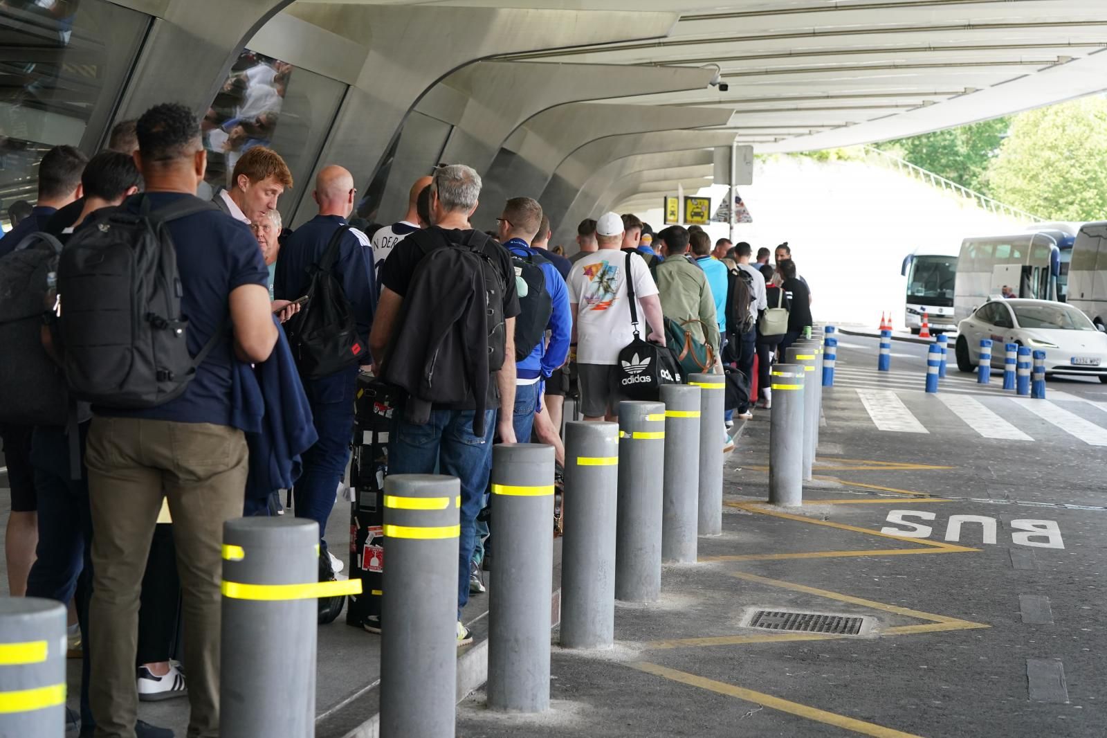 El desembarco inglés en el aeropuerto de Bilbao