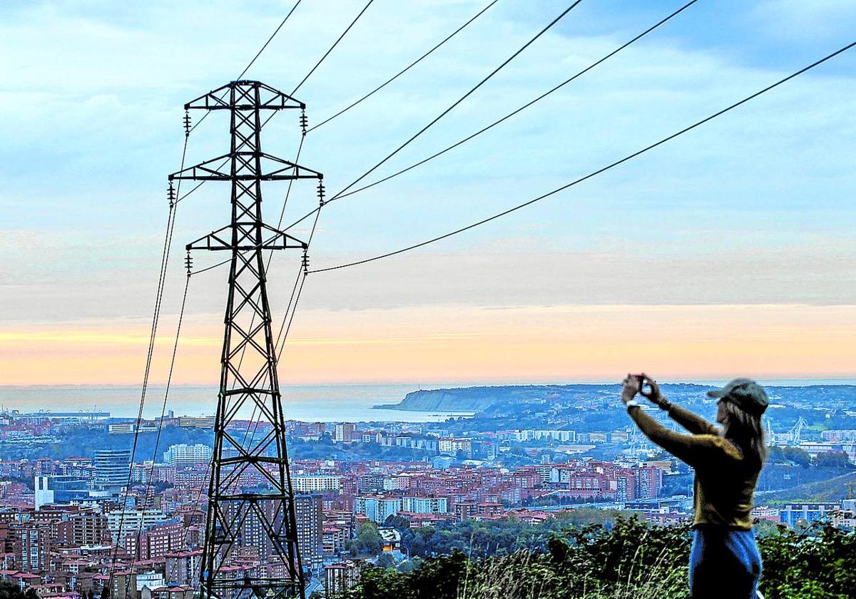 El Gobierno vasco dice que 70.000 empleos peligran si no se desarrolla la red eléctrica