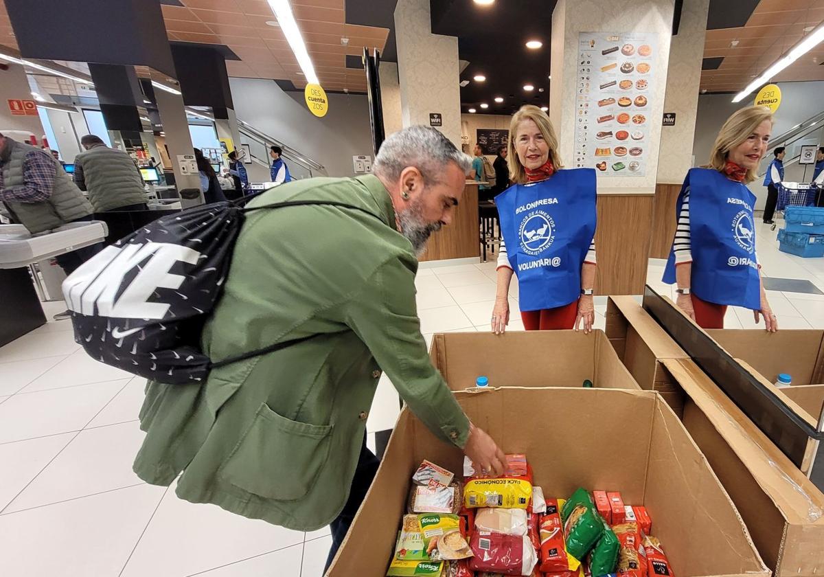 El Banco de Alimentos de Bizkaia busca 2.500 voluntarios para la Gran Recogida de Primavera