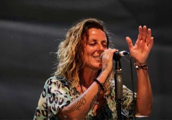 'La Mari' de Chambao, en pleno concierto.