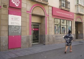 Exterior de las oficinas del instituto foral de bienestar social en Vitoria.