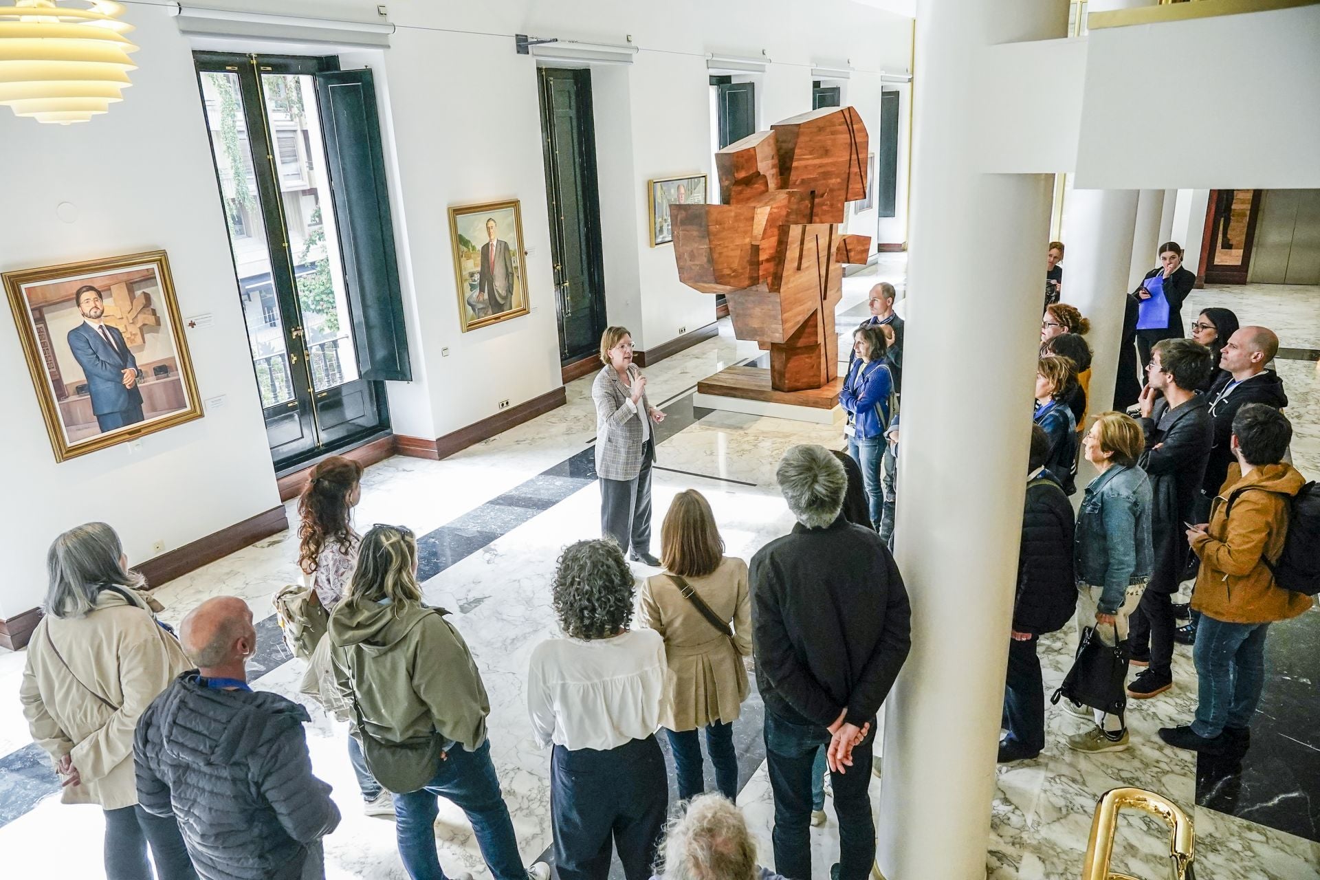 Visita al Parlamento vasco.