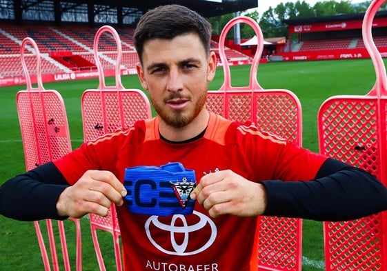 Uno de los capitanes rojillos confiesa ser muy feliz en el Mirandés.