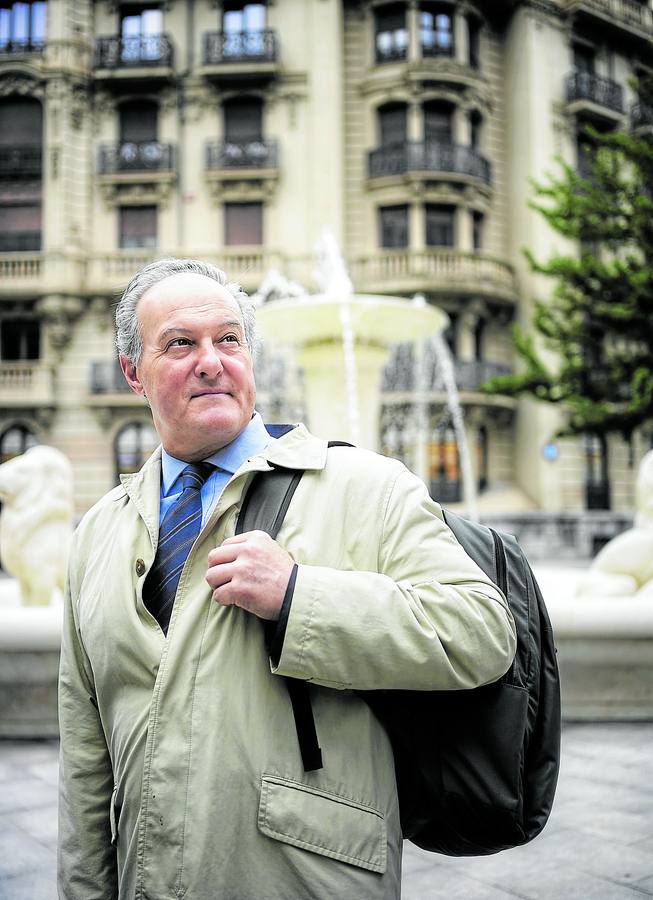 Oñate, que visitó Euskadi hace unos días, liderará en julio el Congreso Mundial de la IPSA en Seúl.