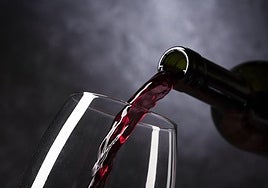 El vino que recomienda la OCU y arrasa en Mercadona: cuesta menos de dos euros