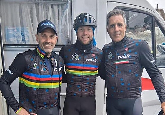 Igor Astarloa (campeón del mundo en 2003), Asier Illarramendi (exjugador de la Real Sociedad y Real Madrid) y Miguel Indurain (ganador de 5 tours y 2 Giros, entre otras grandes victorias).
