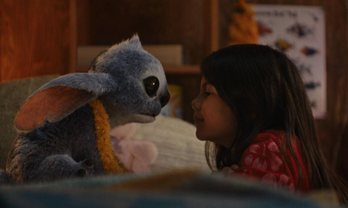 Crítica de 'Lilo y Stitch' (2025): Extraterrestre surfeando