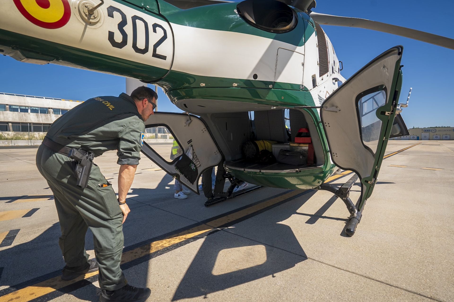 El &#039;águila&#039; de la Guardia Civil que salva vidas y rastrea el crimen desde Álava