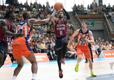 El Baskonia cumple pero coge el camino más difícil en el play off