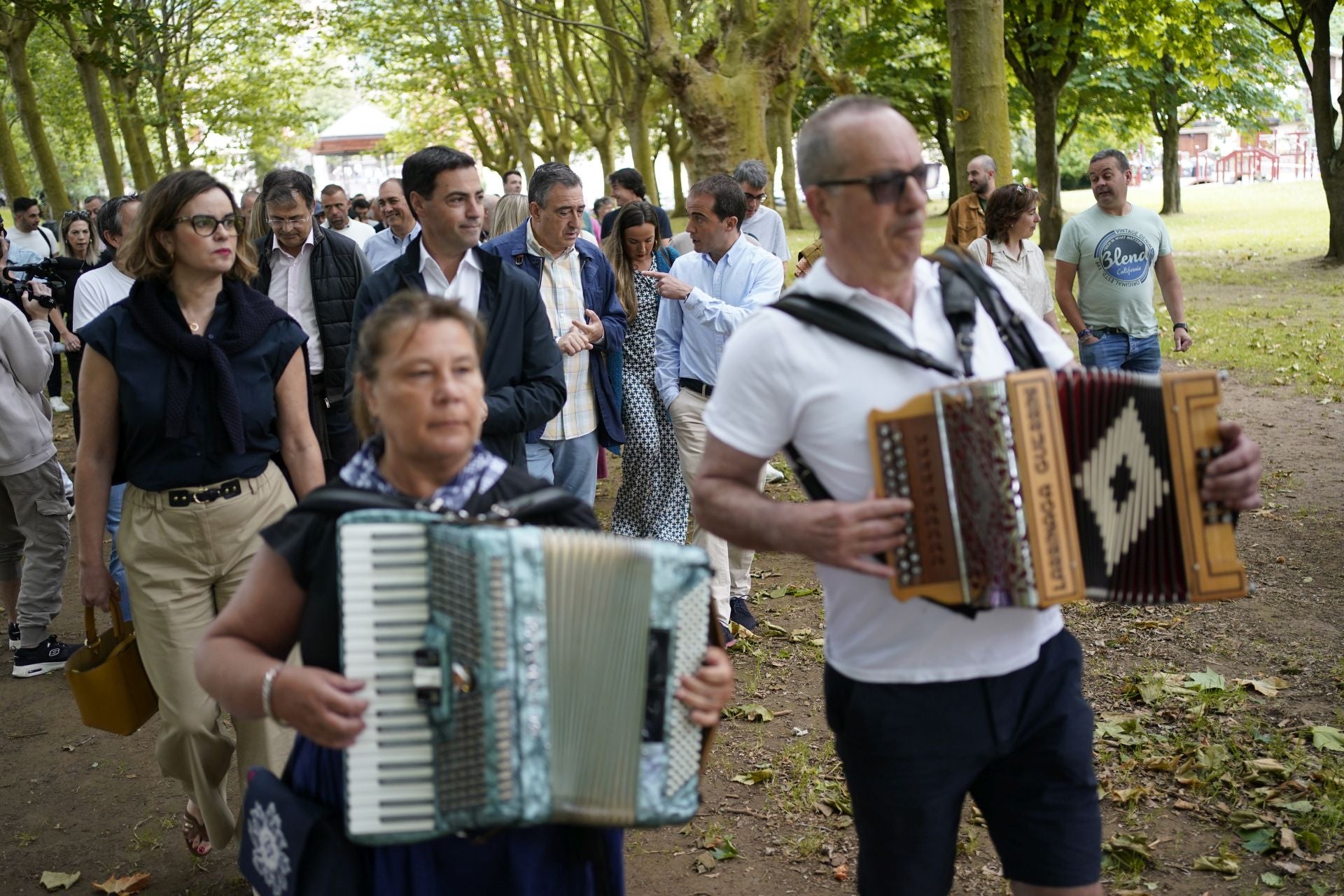 Los principales representantes institucionales y orgánicos del PNV se han dado cita en el acto de Muskiz.