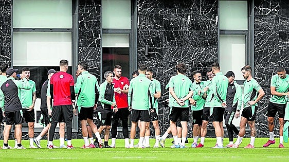 Las dudas en la portería, el cuarto central, Djaló... Valverde tiene deberes en verano