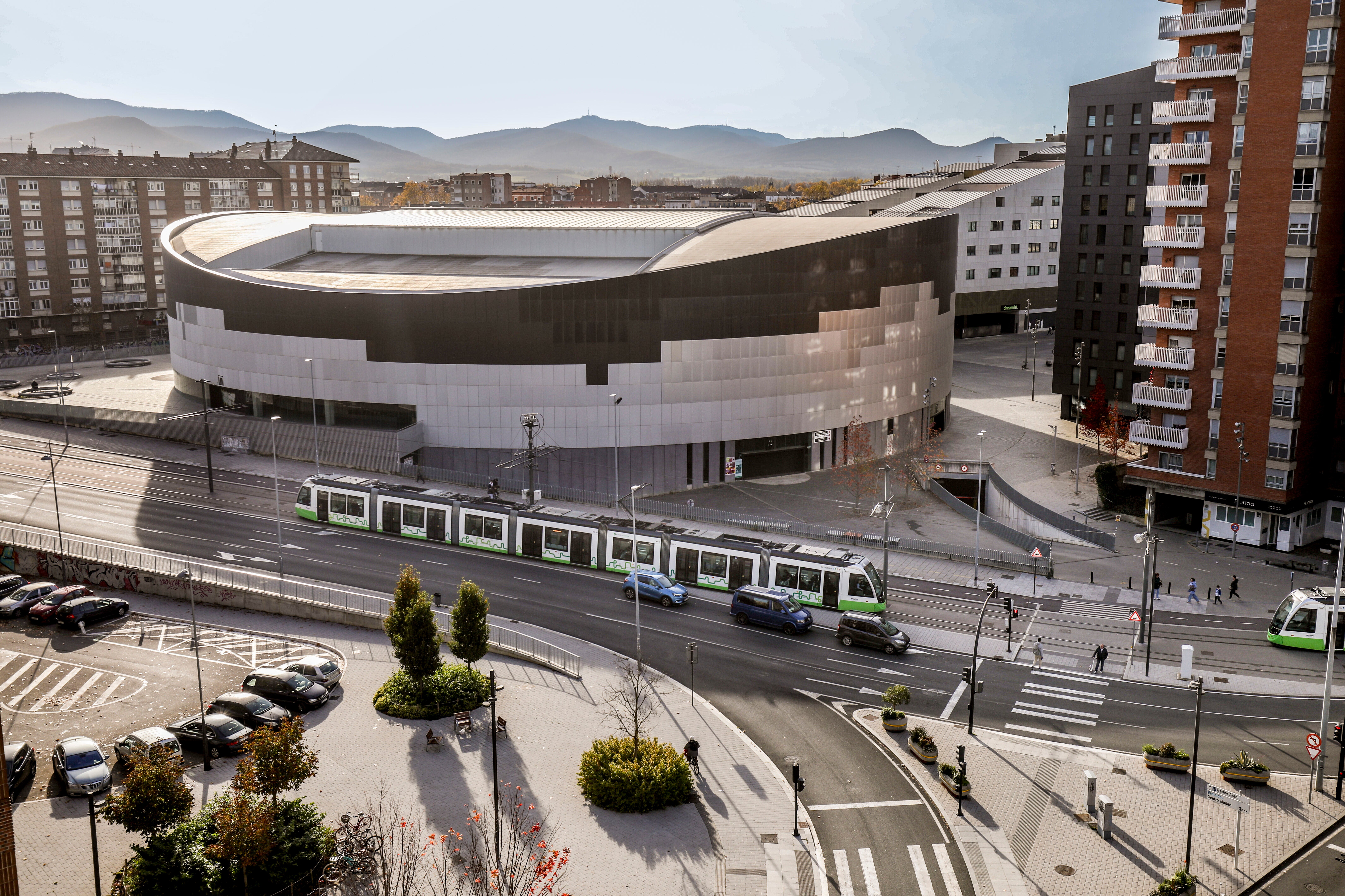 La concejala de Cultura asegura que dejará «lanzada» la reforma del Iradier Arena antes de mayo de 2027