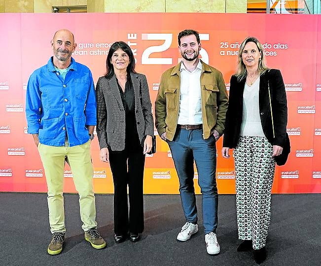 Unai Basurko, Amaia Ruiz, Adrián Bertol y Leire Barañano.