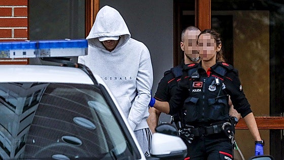 19 detenidos y 34 mujeres liberadas en una macroperación contra la prostitución iniciada en Vitoria