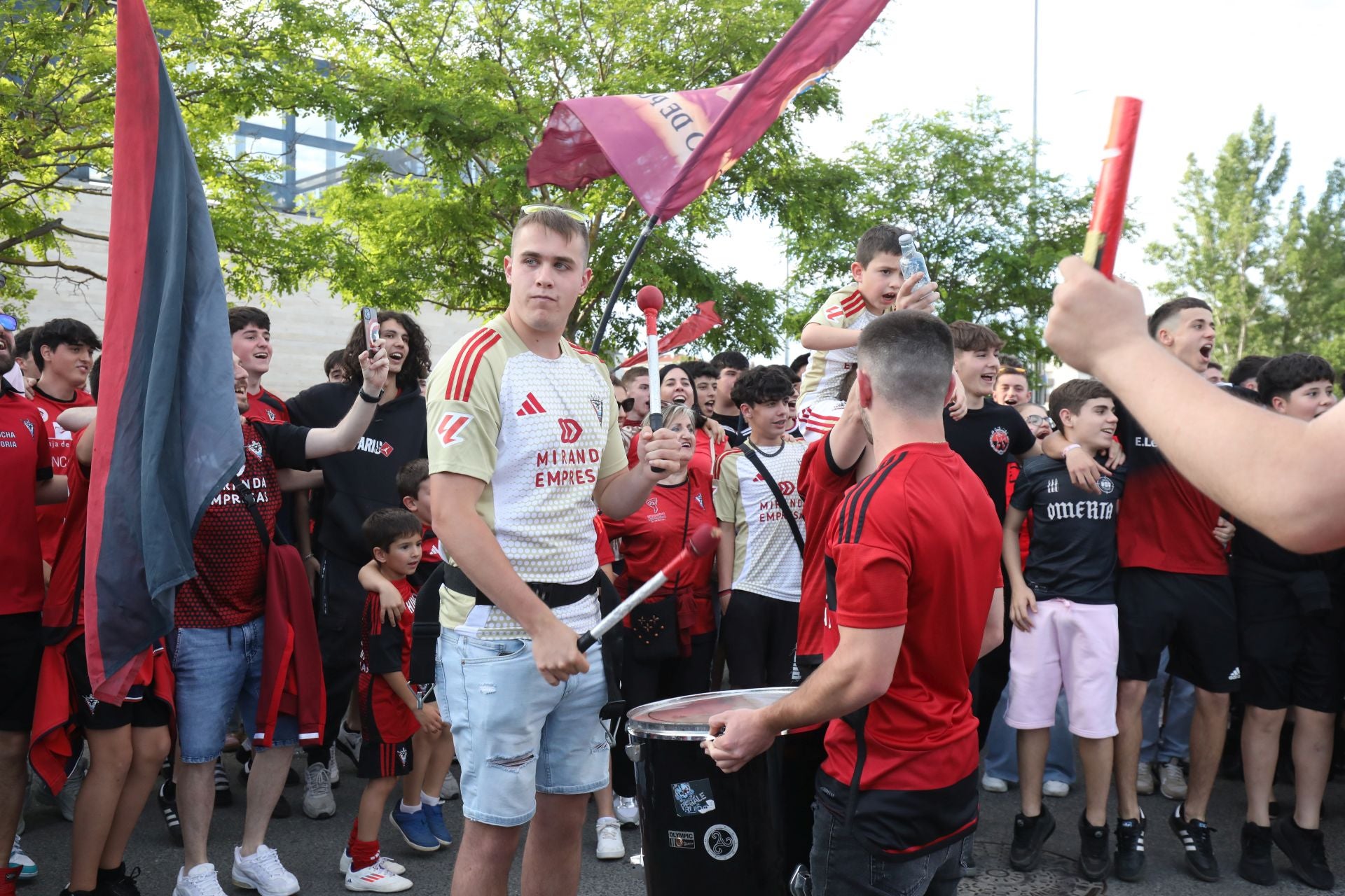 Las imágenes de la fiesta del Mirandés