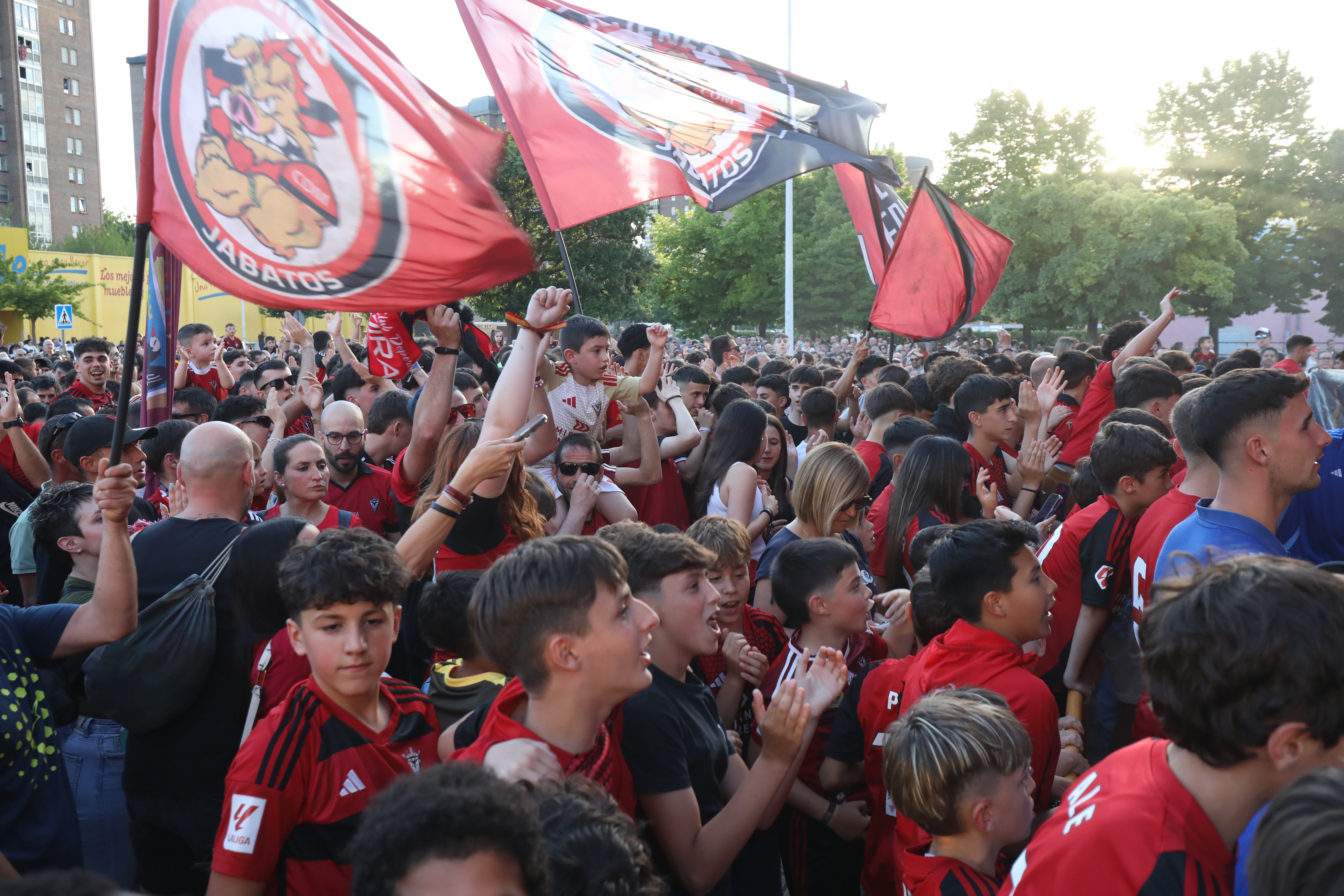Pequeños y mayores han vibrado con su equipo.
