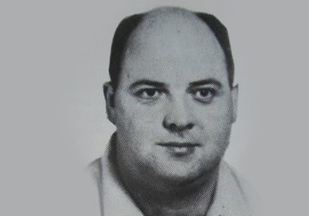 Pistoleros asesinaron en su propio bar de Elorrio a Iñaki Etxabe, hermano del exdirigente de la banda Juan José Etxabe.