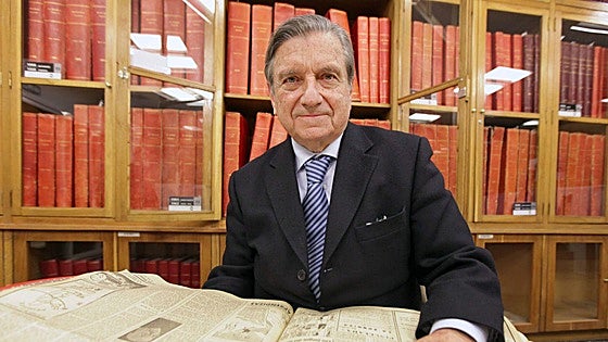 Fallece el escritor y empresario donostiarra Fernando Orlando, Orola