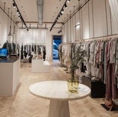 Llega a Bilbao la tienda italiana de ropa cuyas prendas no pasan de moda